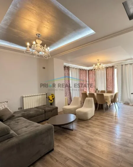 Tirane, shitet apartament 2+1+Ballkon Kati 5, 167 m² 160.000 € (Linze)