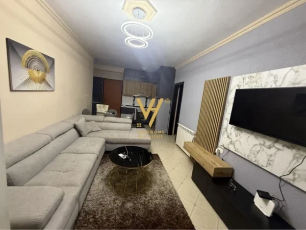 Tirane, jepet me qera apartament 2+1+Ballkon Kati 6, 100 m² 600 € (ASTIR)