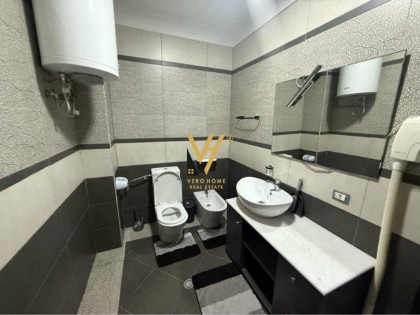 Tirane, jepet me qera apartament 2+1+Ballkon Kati 6, 100 m² 600 € (ASTIR)
