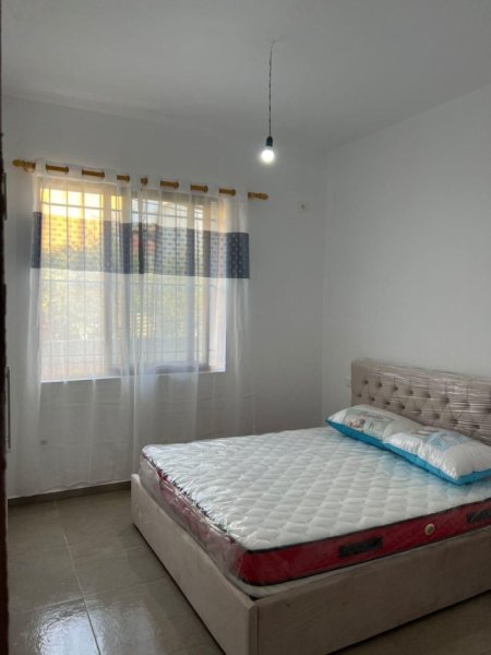 Tirane, jepet me qera apartament 1+1 Kati 1, 51 m² 450 € (Selitë)