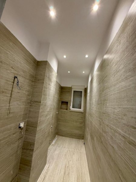 Tirane, jepet me qera apartament 1+1 Kati 1, 51 m² 450 € (Selitë)