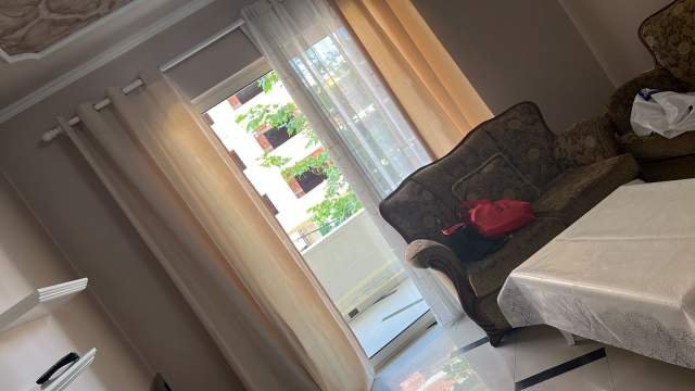 Tirane, jepet me qera apartament 2+1+BLK Kati 3, 85 m² 350 Euro (prane spitalit Amerikan 3)