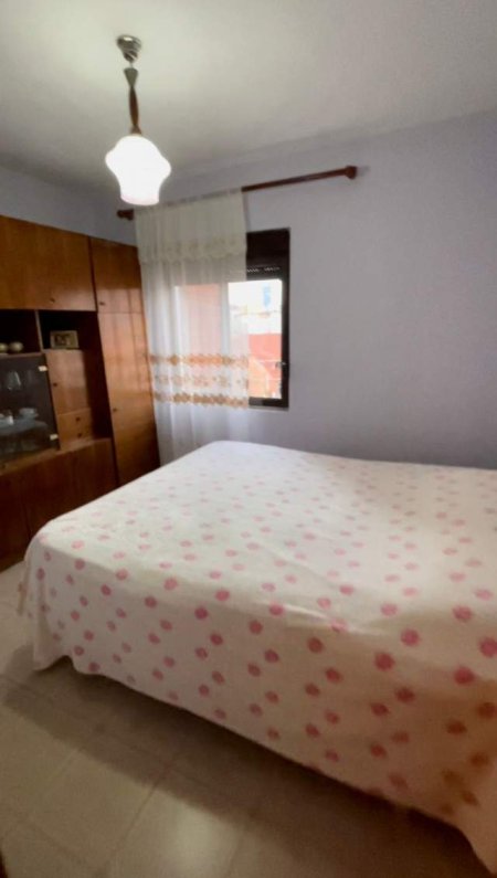 Tirane, jepet me qera apartament 3+1+BLK Kati 5, 105 m² 45.000 Leke (Shkolla Mihal Grameno)