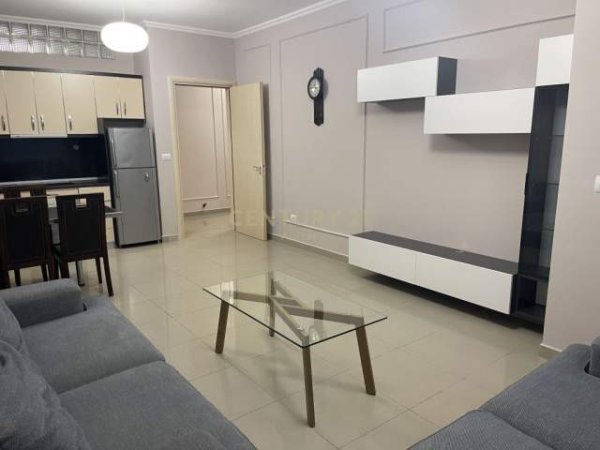 Tirane, jepet me qera apartament 1+1+BLK Kati 5, 70 m² 470 Euro (Bulevardi I Ri)