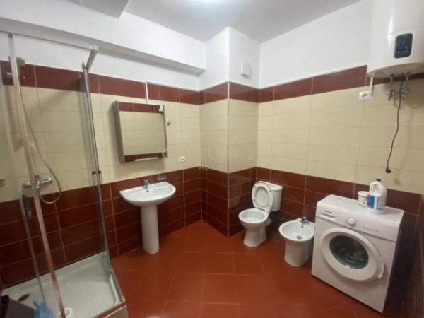 Tirane, jepet me qera apartament 1+1+BLK Kati 5, 70 m² 470 Euro (Bulevardi I Ri)