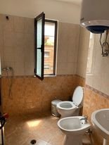 Tirane, jepet me qera apartament 1+1+BLK Kati 5, 60 m² 35.000 Leke (RRUGA MYSLYM SHYRI)