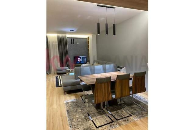 Tirane, jepet me qera apartament 2+1+BLK Kati 8, 100 m² 580 Euro (Rruga e kavajes, Perballe Amerikan 3)