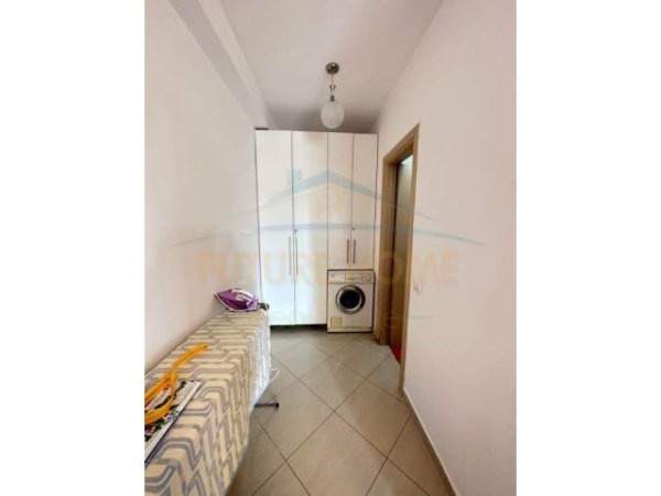 Tirane, jepet me qera apartament 2+1 Kati 7, 110 m² 500 Euro (Don Bosko)