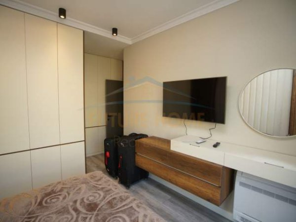 Tirane, shitet apartament 1+1 Kati 4, 72 m² 210.000 Euro (Qender)