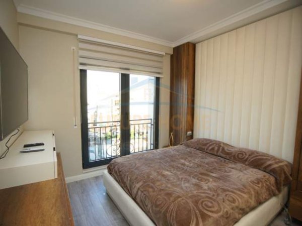 Tirane, shitet apartament 1+1 Kati 4, 72 m² 210.000 Euro (Qender)