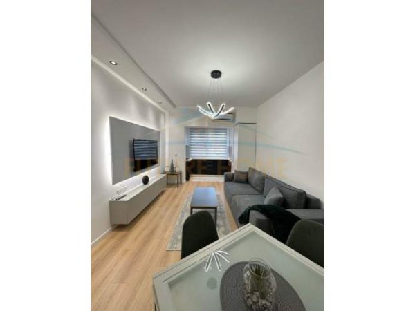 Tirane, shitet apartament 1+1 Kati 5, 68 m² 104.000 Euro (Myslym Shyri)