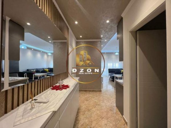 Tirane, jepet me qera apartament 2+1+A+BLK Kati 6, 110 m² 700 Euro (DON BOSKO)