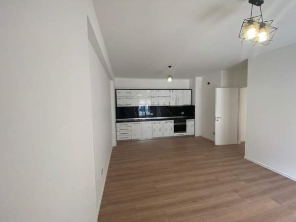 Tirane, jepet me qera apartament 2+1+BLK Kati 4, 97 m² 450 Euro (Rruga 5 Maji)
