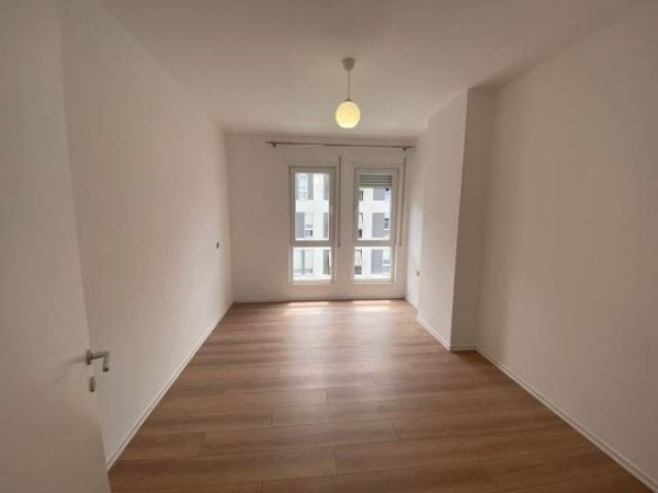 Tirane, jepet me qera apartament 2+1+BLK Kati 4, 97 m² 450 Euro (Rruga 5 Maji)