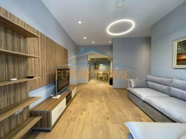 Tirane, shes apartament 2+1 Kati 10, 90 m² 162.000 Euro
