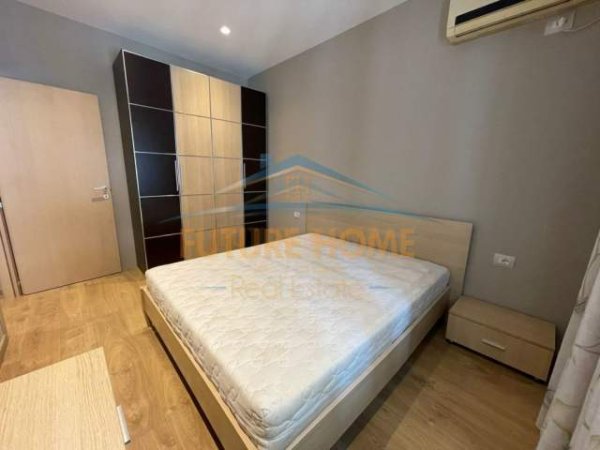 Tirane, shitet apartament 2+1 Kati 10, 122 m² 162.000 Euro (Komuna e Parisit)