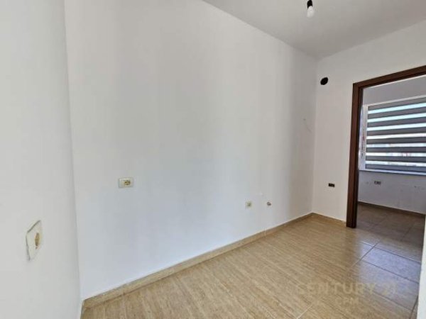 Tirane, shitet apartament 2+1+BLK Kati 11, 137 m² 130.000 Euro (ISH FUSHA E AVIACIONIT)