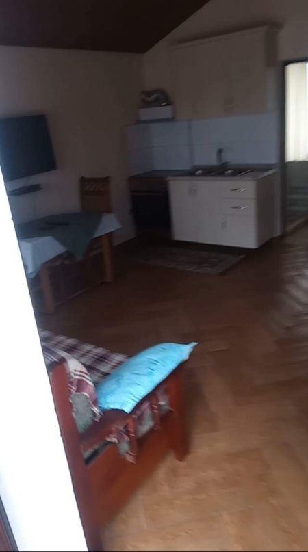 Tirane, jepet me qera Vile 1+1 Kati 2, 60 m² 28.000 Leke (Mbrapa Inxhineris se Ndertimit)