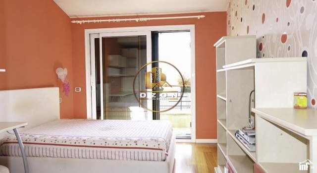 Tirane, jepet me qera Vile 3+1+A+BLK Kati 2, 340 m² 2.500 Euro (Kodra e Diellit)