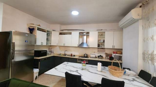 Tirane, shitet apartament 2+1+BLK Kati 4, 110 m²(Komuna e Parisit)