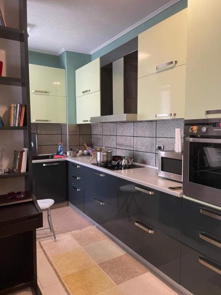 Tirane, shitet apartament Kati 3, 76 m² 115.000 Euro (Liqeni i Thate)