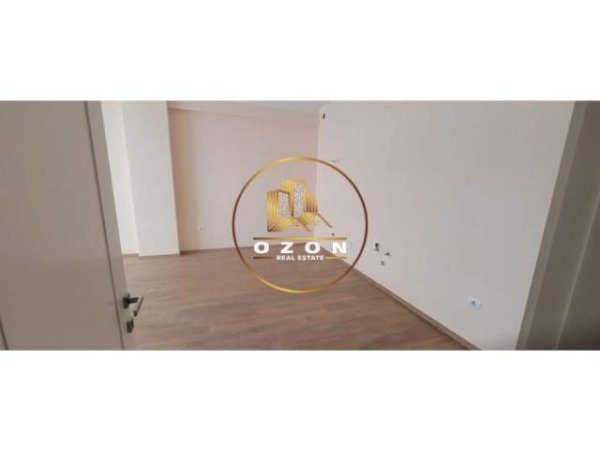 Tirane, jepet me qera apartament 3+1+A+BLK Kati 4, 180 m² 1.500 Euro (RRUGA E KOSOVAREVE)