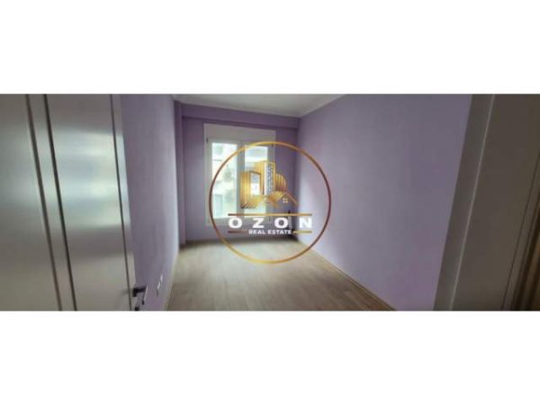 Tirane, jepet me qera apartament 3+1+A+BLK Kati 4, 180 m² 1.500 Euro (RRUGA E KOSOVAREVE)