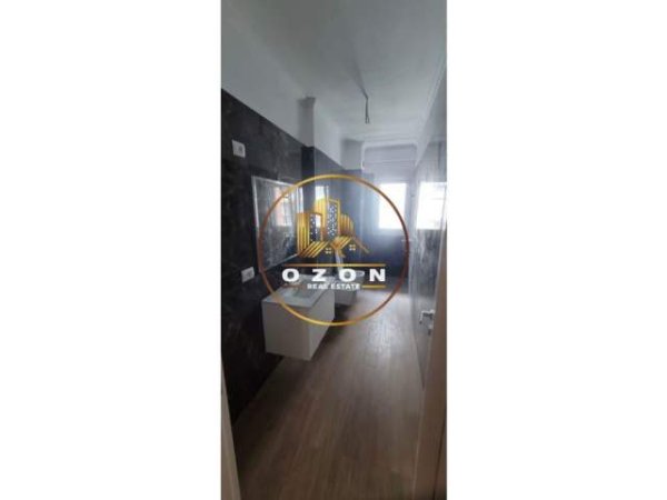 Tirane, jepet me qera apartament 3+1+A+BLK Kati 4, 180 m² 1.500 Euro (RRUGA E KOSOVAREVE)
