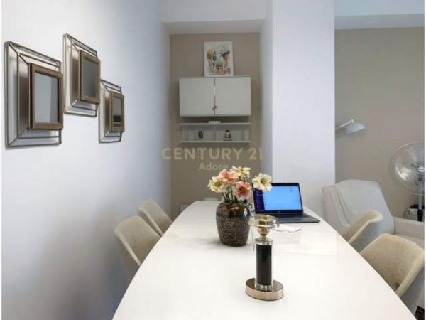 Tirane, jepet me qera apartament 2+1+BLK Kati 5, 115 m² 1.300 Euro (Rr. e Elbasanit)