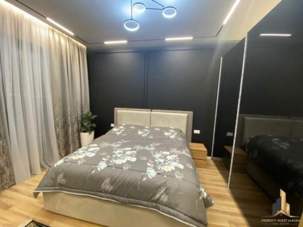 Tirane, jepet me qera apartament 1+1+BLK Kati 6, 75 m² 850 Euro (Square 21)