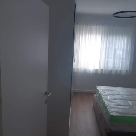 Tirane, shitet apartament 1+1+BLK Kati 5, 58 m² 80.000 Euro (Brryl)