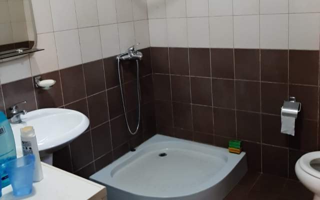 Tirane, jepet me qera apartament 1+1+BLK Kati 1, 70 m² 360 Euro (Inxhinieria e Ndertimit)