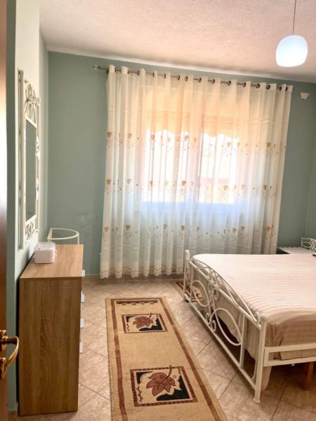 Tirane, jepet me qera apartament 1+1+BLK Kati 10, 65 m² 400 Euro (Rr. Panorama, Kompleksi Prestige)