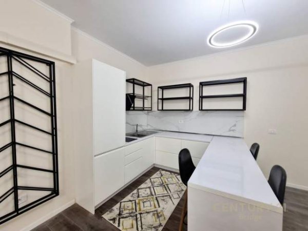 Tirane, Lista e ofertave - objekte me qera apartament Kati 2, 75 m² 125.000 Euro (kopshti zologjik)