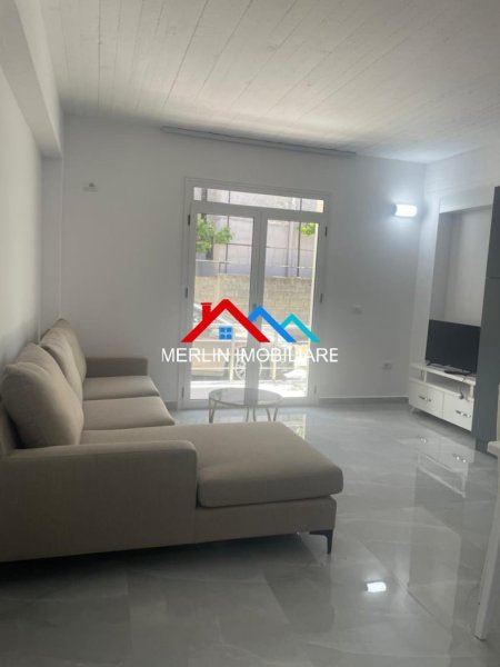 Tirane, jepet me qera apartament 1+1 Kati 1, 48 m² 400 € (ASTIR)