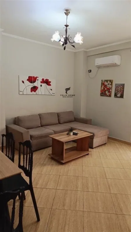 Tirane, jepet me qera apartament 2+1 Kati 2, 97 m² 650 € (FARMACI DITE E NATE)
