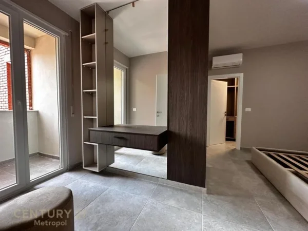Tirane, shes apartament 1+1 Kati 10, 76 m² 136.500 € (Golden Park)