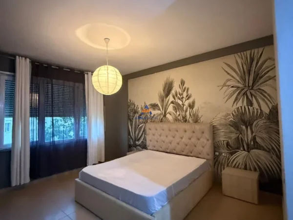 Tirane, shitet apartament 2+1+Ballkon Kati 3, 106 m² 233.000 € (Prane Radison, Liqeni i Thate)