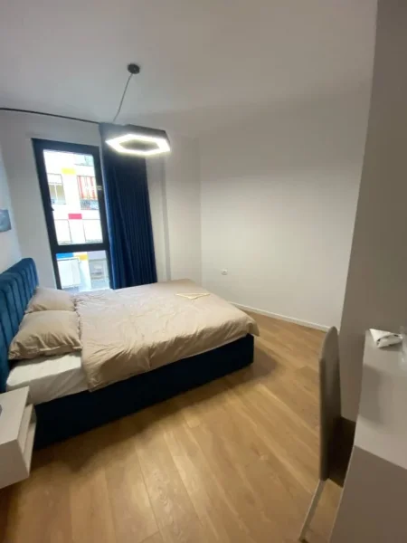 Tirane, jepet me qera apartament 1+1+Ballkon Kati 3, 70 m² 600 € (KOPSHTI ZOOLOGJIK)