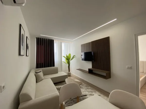 Tirane, shitet apartament 1+1+Ballkon Kati 5, 70 m² 178.000 € (Rruga Fortuzi)