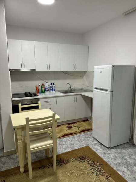 Tirane, jepet me qera apartament 1+1 Kati 0, 65 m² 350 € (Afer Concordit)