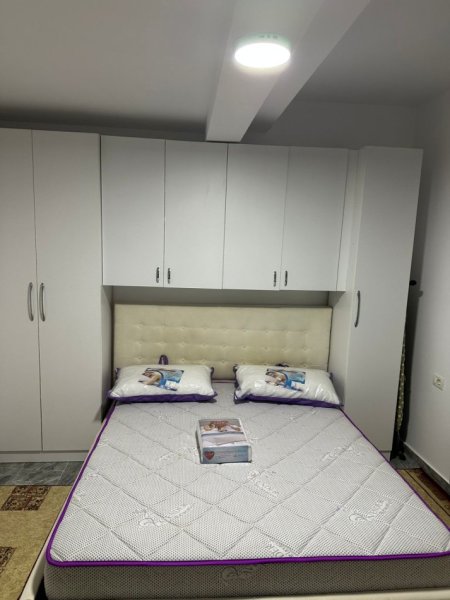 Tirane, jepet me qera apartament 1+1 Kati 0, 65 m² 350 € (Afer Concordit)