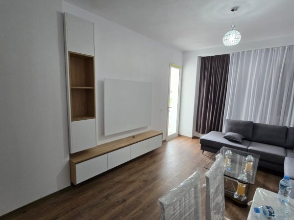 Tirane, jepet me qera apartament 1+1+Aneks+Ballkon Kati 3, 75 m² 350 € (Paskuqan Unaza e RE)