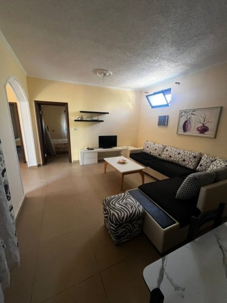 Tirane, jepet me qera apartament 2+1+Aneks+Ballkon Kati 1, 110 m² 450 € (Rruga e Burgut , Jordan Misja.)