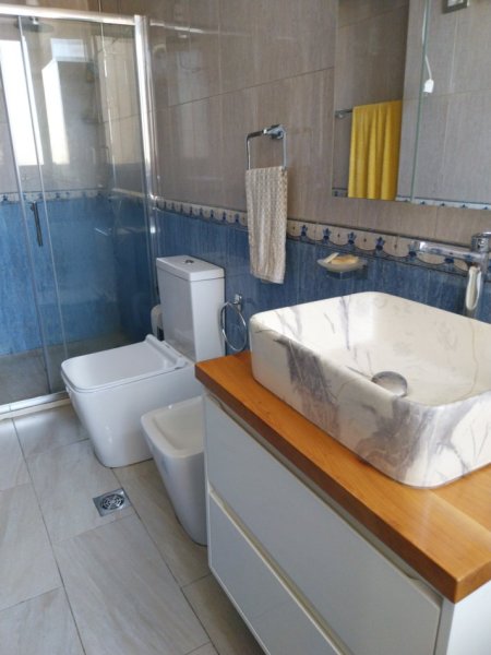 Tirane, jap me qera apartament 2+1+Ballkon Kati 5, 85 m² 800 € (Ish ATSH)