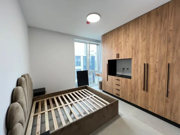 Tirane, jepet me qera apartament 2+1 Kati 2, 99 m² 1.350 € (Liqeni i thate)