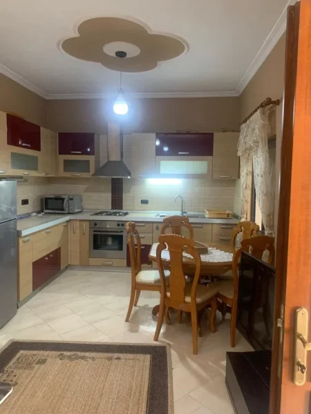 Tirane, jepet me qera apartament 1+1 Kati 0, 