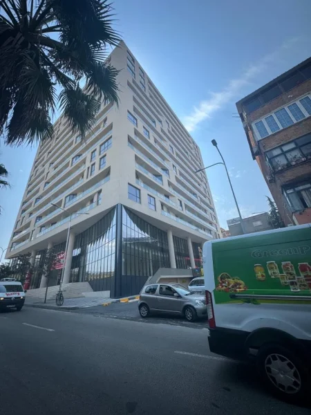 Tirane, shitet apartament 2+1+Ballkon Kati 7, 75 m² 165.000 € (Mine Peza Golden Tower Gati Per Banim)