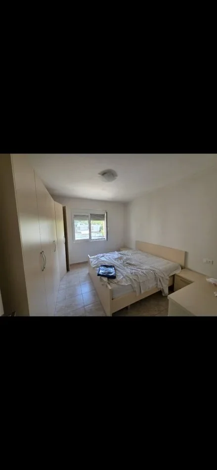 Tirane, shitet apartament 1+1 Kati 3, 53 m² 93.000 € (Rruga Xhanfize Keko Porcelan)