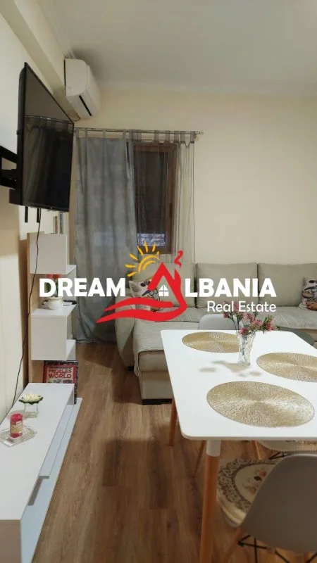 Tirane, jepet me qera apartament 1+1 Kati 2, 60 m² 600 € (ne Myslym Shyr, prane Somegut)